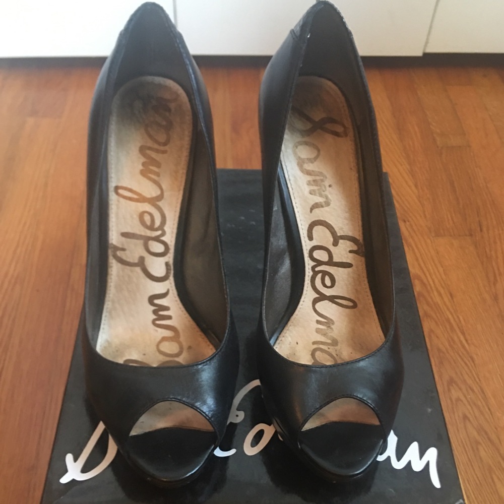 Sam Edelman Peeptoe pump